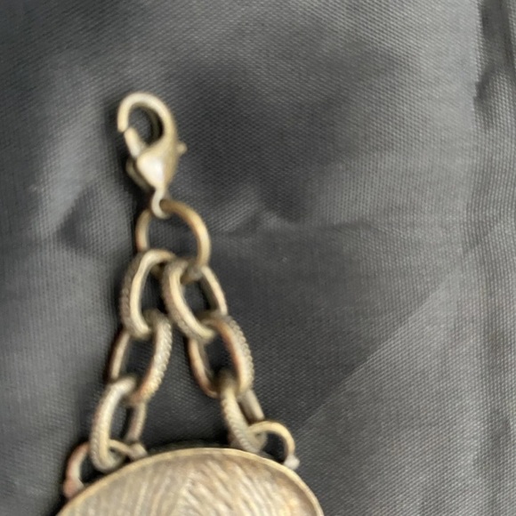 Vintage Avon NR Oval Link Victorian Style Christmas Bracelet Tree Child Santa - Picture 6 of 7